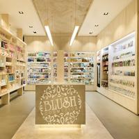 Professional plywood cosmetic shop counter design