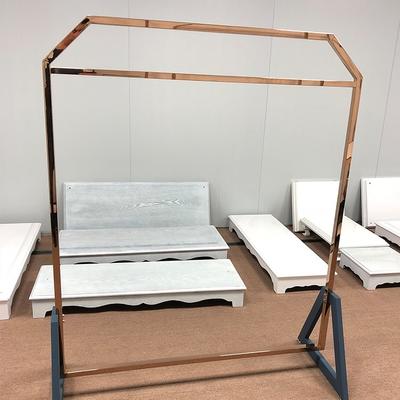 Factory direct sale wholesale popular clothing display rack for clothing sale